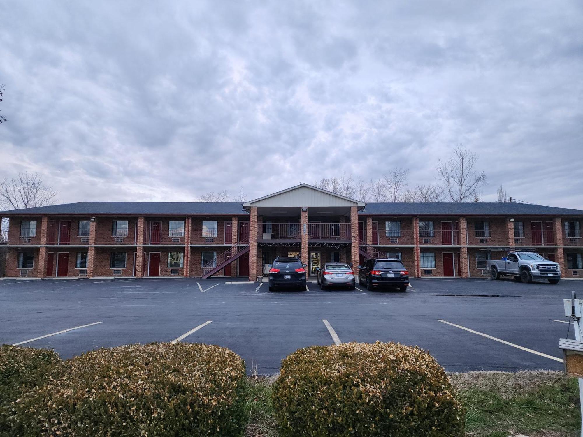 Americas Inn Bardstown Dış mekan fotoğraf